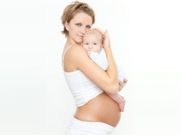 Беременность во время грудного вскармливания