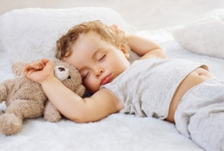 Причины детского плача во сне