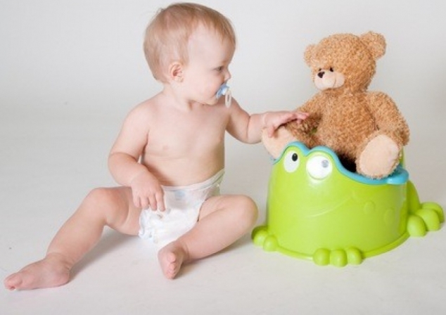Как приучить ребенка к горшку? Трудно ли?