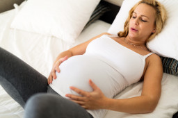 Ложные схватки у беременной женщины: симптомы и ощущения